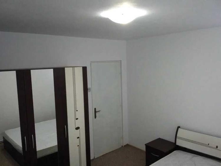 Apartament cu 2 camere decomandat în Exterior Vest