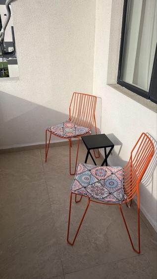 Apartament cu 2 camere decomandat în Jiului
