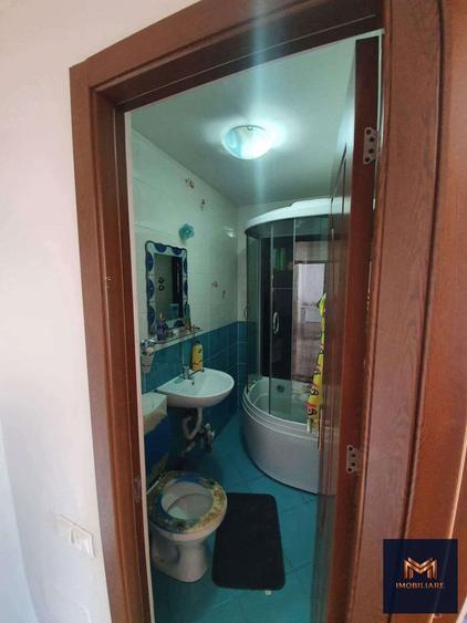 Apartament cu 4 camere decomandat în Central