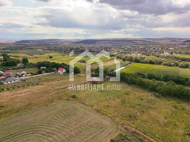 Teren de 1900 mp, în Jucu