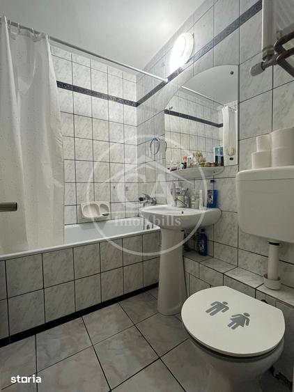 Apartament cu 3 camere decomandat în Salca
