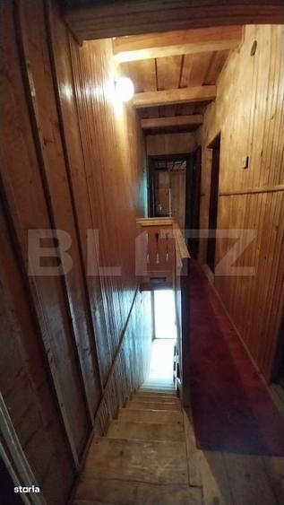 Casă cu 4 camere cu Teren 300 Mp în Central