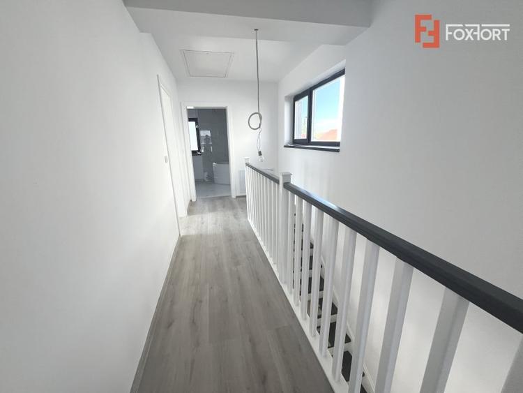 Duplex cu 3 camere cu Canalizare în Moșnița Nouă
