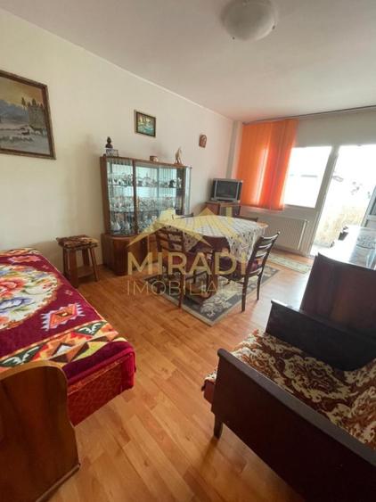 Apartament cu 2 camere, mobilat în Malul Spitalului