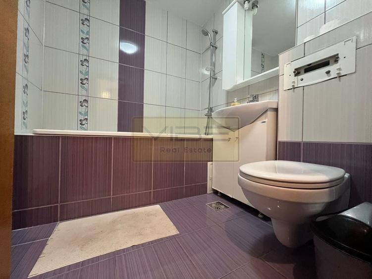 Apartament cu 3 camere decomandat, mobilat în Păcurari