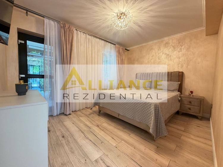 Casă cu 6 camere cu Piscina în Berceni