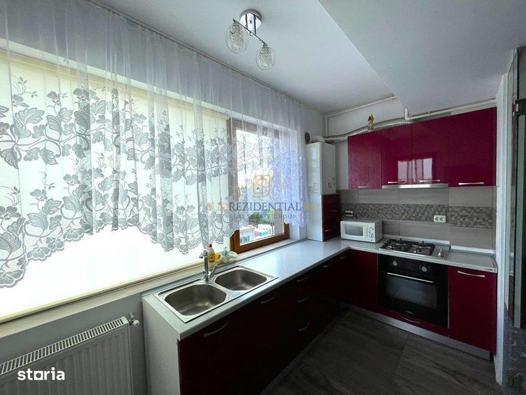 Apartament cu 3 camere, mobilat în Metalurgiei