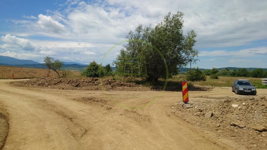 Teren agricol extravilan de 1800 mp, în Avrig