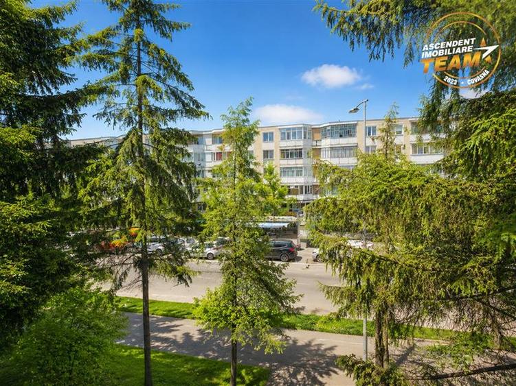 Apartament cu 2 camere decomandat, mobilat în Lenin