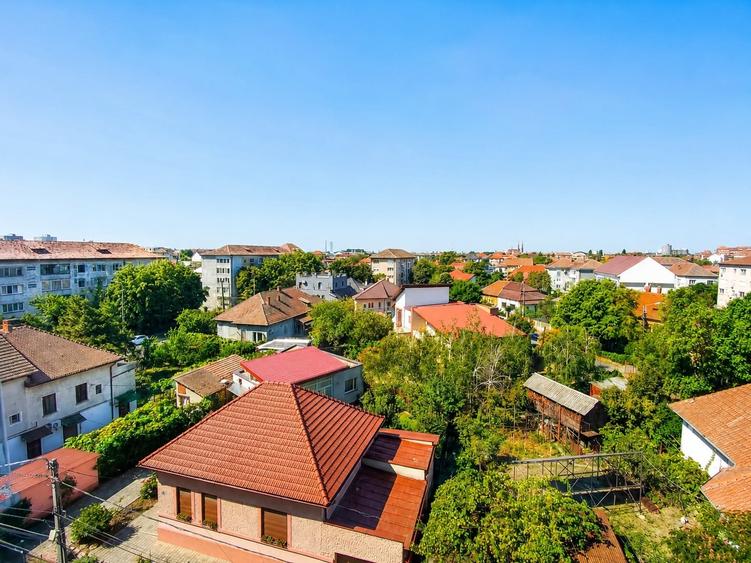 Apartament cu 3 camere semidecomandat, mobilat în Olimpia-Stadion