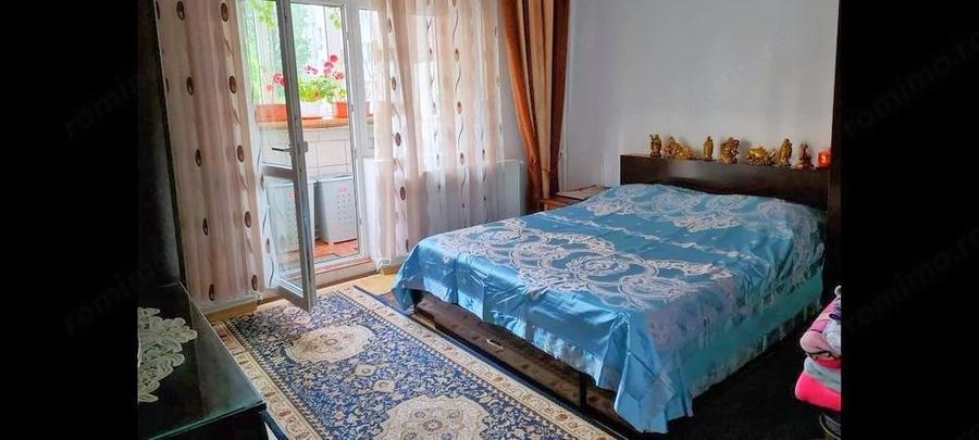 Apartament cu 3 camere decomandat în Nerva Traian