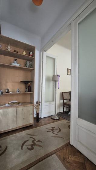 Casă individuală cu 4 camere cu Canalizare în Casa de Cultură