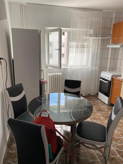 Calea Vitan - Apartament 2 camere , decomandat +loc parcare - 9