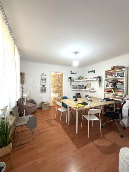 Casă individuală cu 2 camere cu Teren 450 Mp în Mărăști