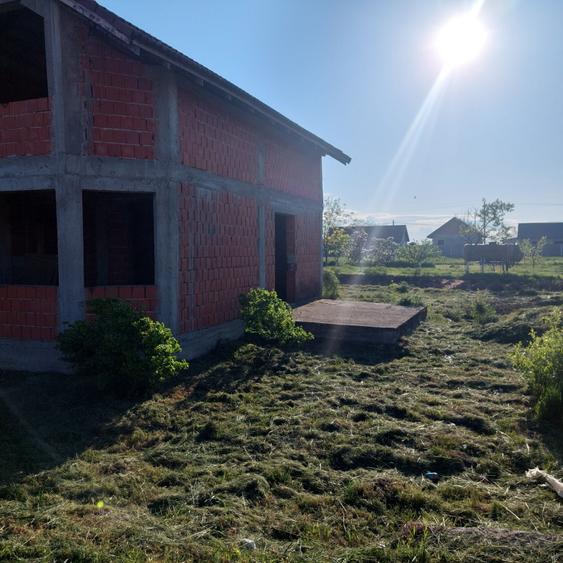 Casă cu 4 camere în Sânmihaiu German