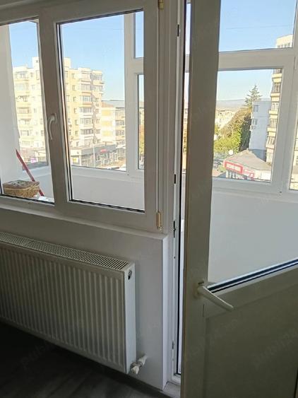 Apartament cu 2 camere decomandat în Republicii