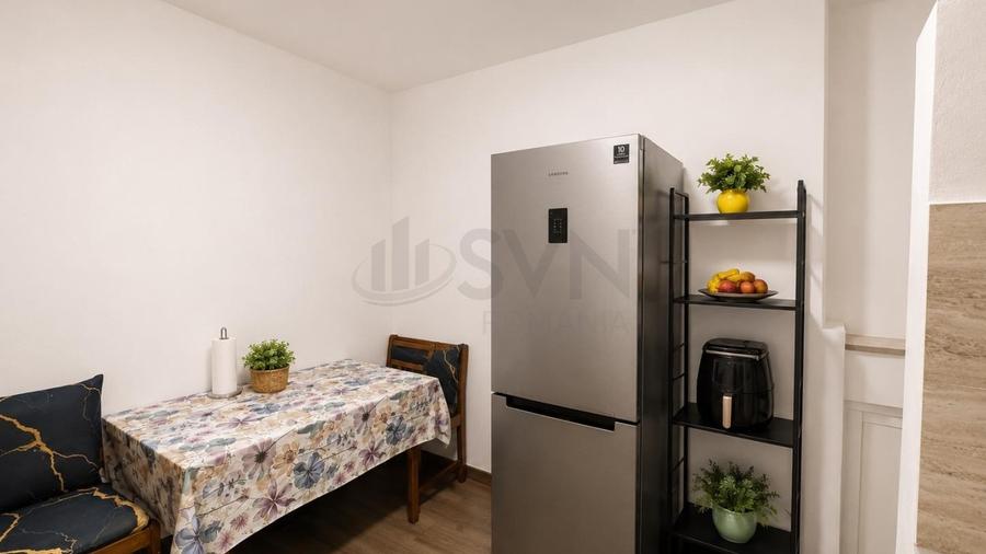 Casă individuală cu 5 camere cu Teren 80 Mp în P-ța Unirii