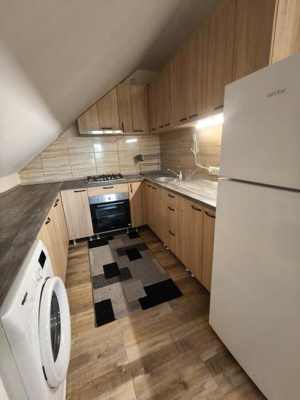 Apartament cu 2 camere decomandat în Ghiroda