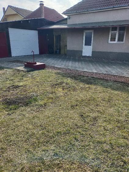 Casă cu 2 camere cu Teren 1080 Mp în Șofronea