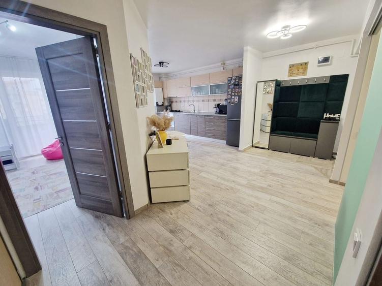 Apartament 3 camere, parcare, str Florilor Floresti Atelierul de Pizza - 11
