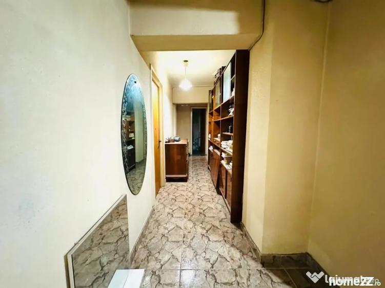 Apartament cu 4 camere decomandat în Pantelimon