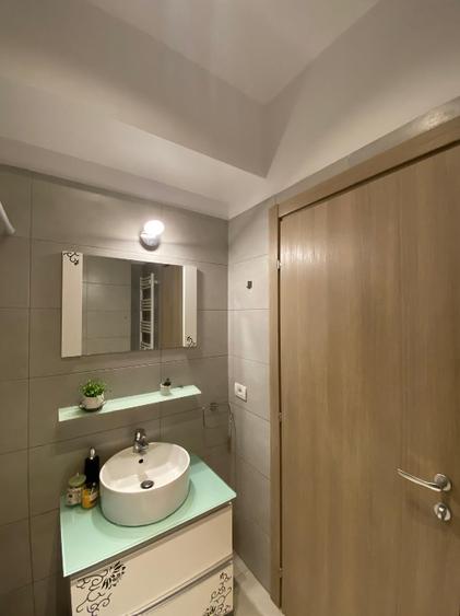 Apartament cu 2 camere decomandat, mobilat în Lacul Morii