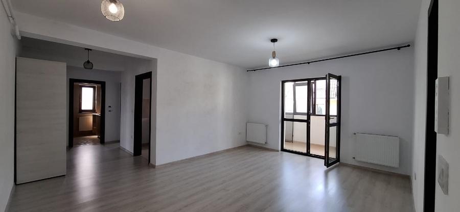 Apartament cu 3 camere decomandat, mobilat în Valea Lupului