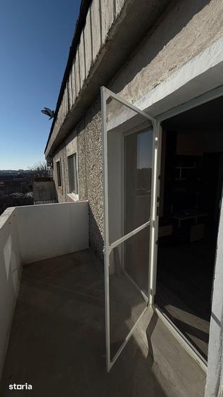 Apartament cu 3 camere în Decebal