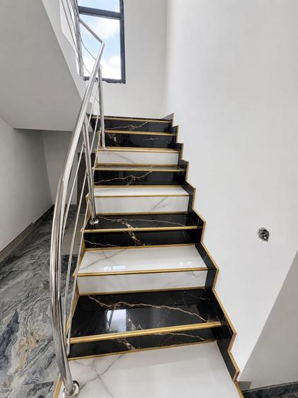 Casă individuală cu 5 camere cu Canalizare în Bărăbanț