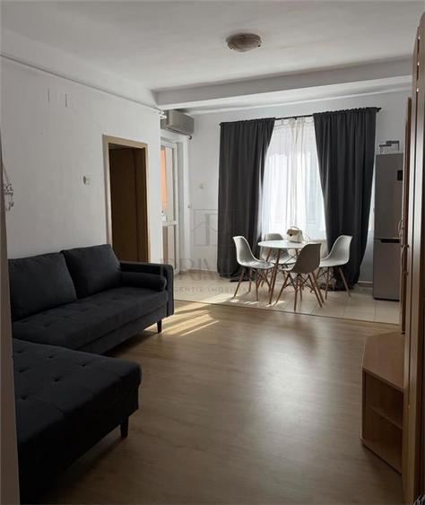 Apartament cu 2 camere semidecomandat, mobilat în Steaua