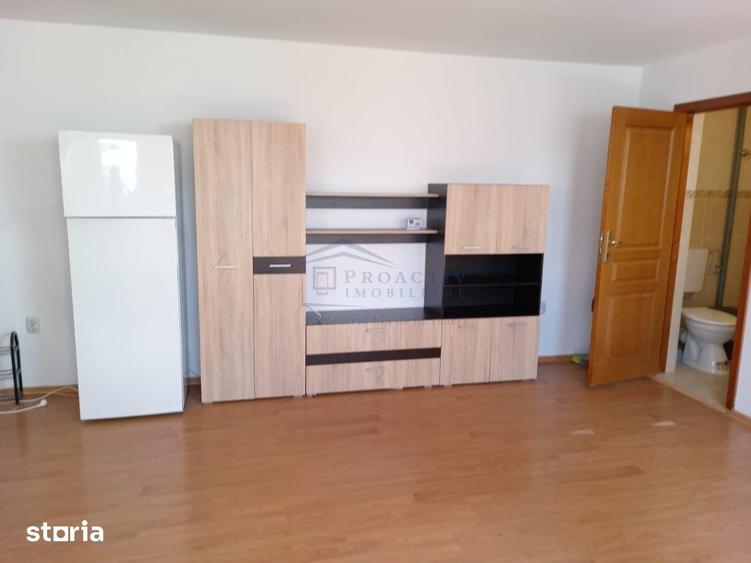 Apartament cu 2 camere semidecomandat în Ultracentral