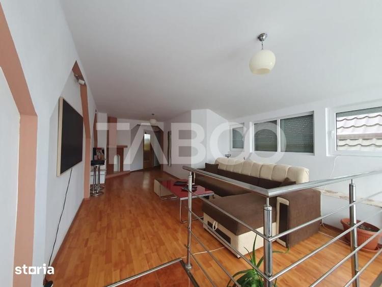 Casă cu 4 camere cu Teren 400 Mp în Central