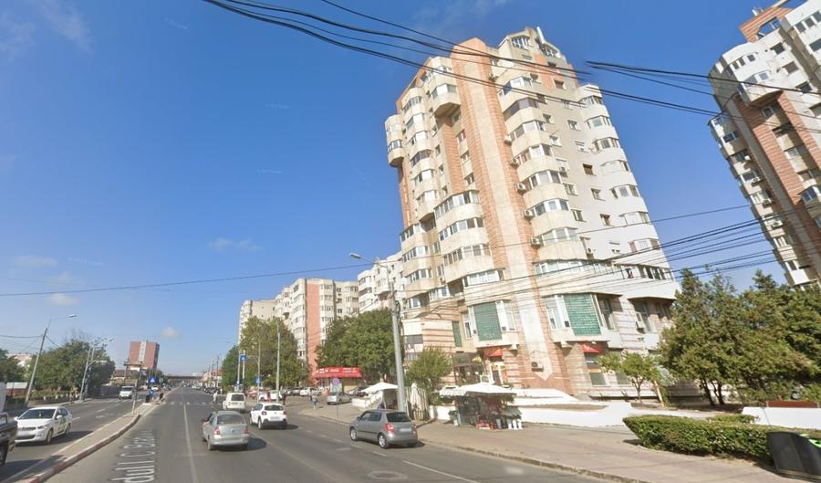 Spațiu comercial, de 293 mp, în Brătianu