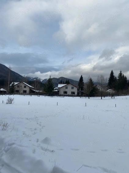 Teren de 800 mp, în Cheia