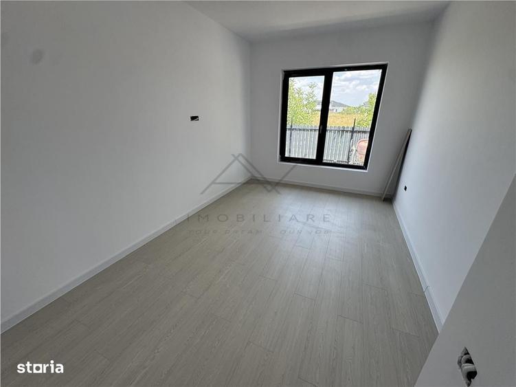 Casă cu 3 camere în Clinceni