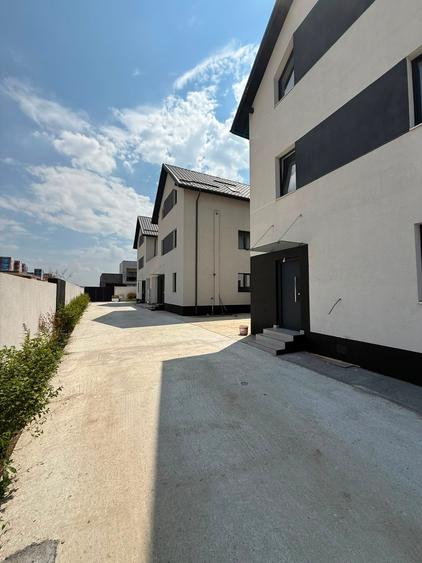 Casă cu 5 camere cu Teren 340 Mp în Bragadiru