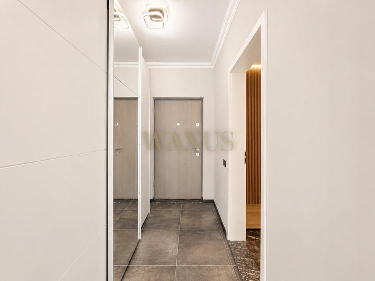 Apartament cu 3 camere semidecomandat în Florești