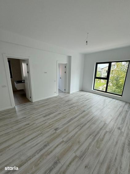 Casă cu 4 camere cu Teren 320 Mp în Ghencea