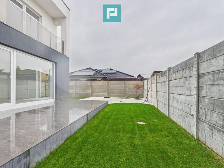 Casă individuală cu 5 camere cu Piscina în Oncea