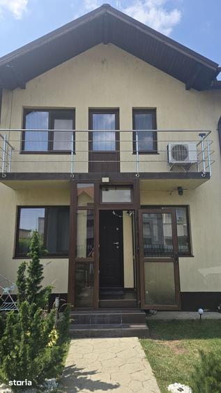 Casă cu 3 camere cu Teren 300 Mp în Pielești