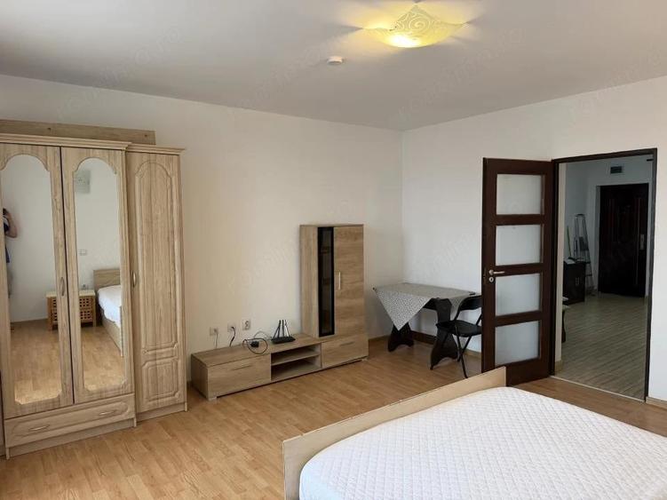 Apartament cu 3 camere decomandat în Vasile Aaron