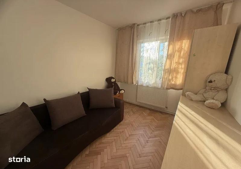 Apartament cu 3 camere semidecomandat în Mănăștur