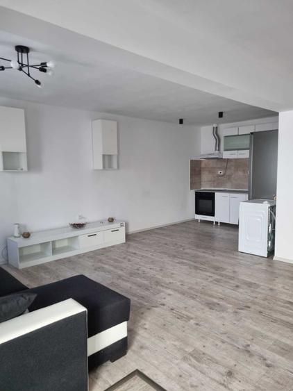 Casă cu 2 camere cu Teren 60 Mp în Sălaj
