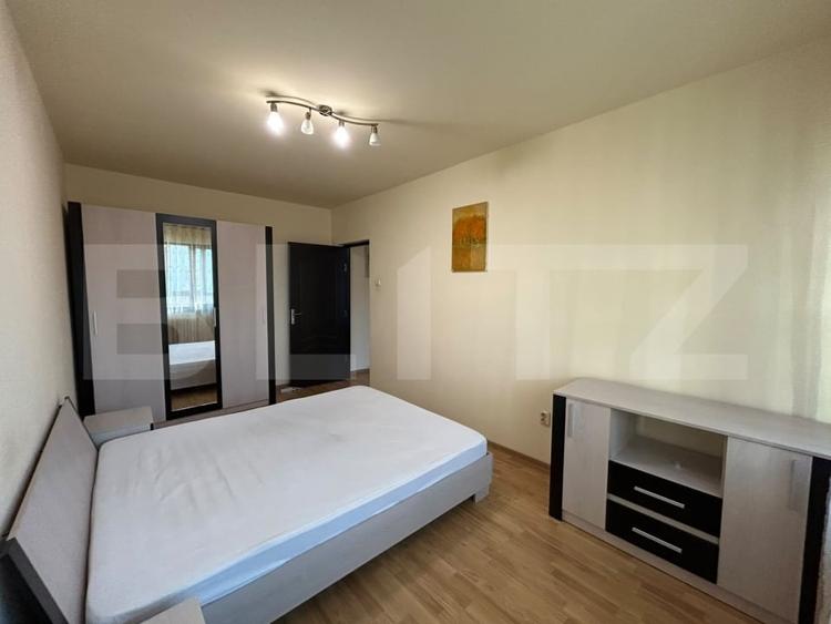 Apartament cu 3 camere semidecomandat, mobilat în Gheorgheni