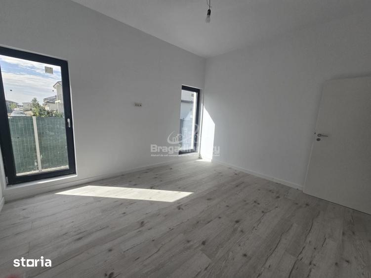 Casă cu 4 camere cu Teren 500 Mp în Clinceni