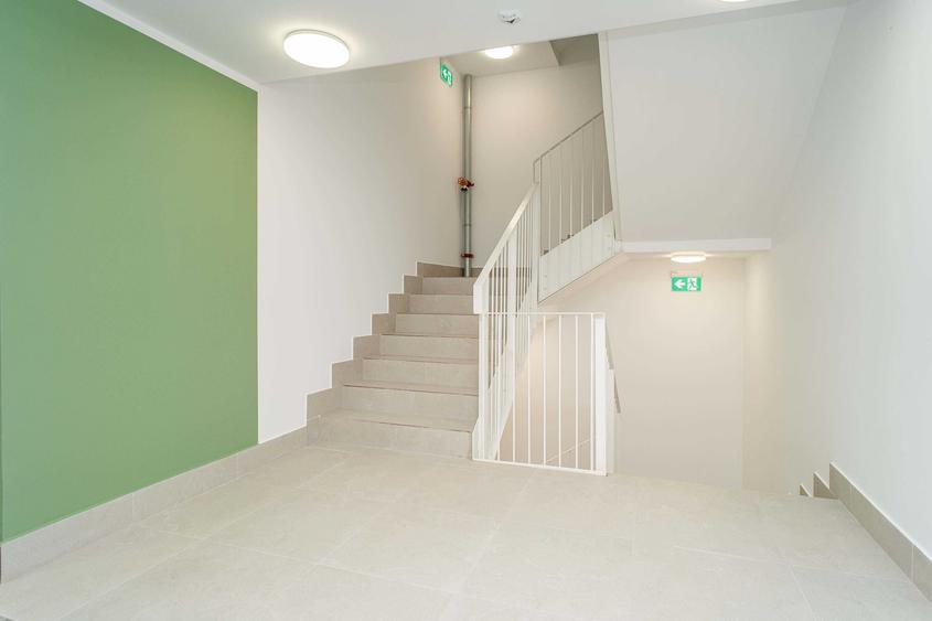 Apartament cu 2 camere semidecomandat în Exterior Vest
