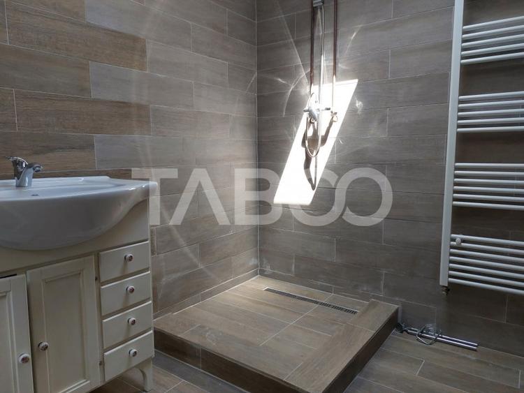 Casă individuală cu 2 camere cu Canalizare în Cisnădioara