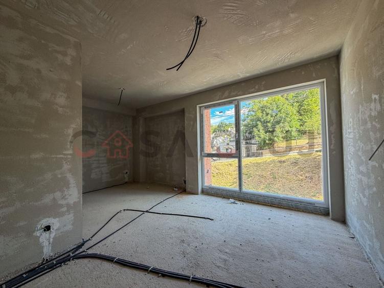 Duplex cu 4 camere cu Canalizare în Mănăștur
