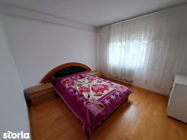 Apartament cu 3 camere decomandat în Burdujeni