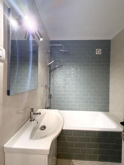 Apartament cu 3 camere semidecomandat, mobilat în Grivița